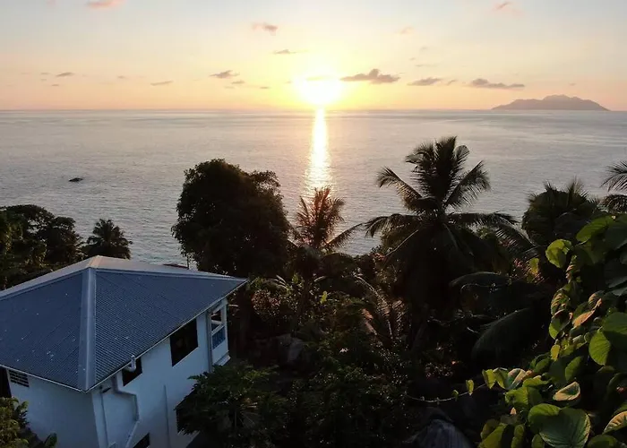 Crystal Seychelles Seaview Ground Floor * Glacis (Mahe)